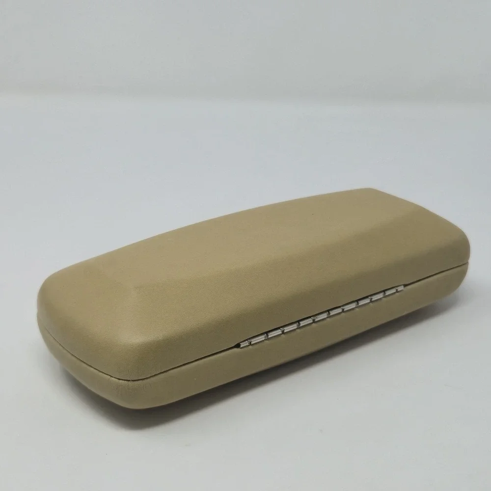 Tommy Bahama Sunglasses Case Hard Shell Tan Beige with Branded‎ Cleaning Cloth